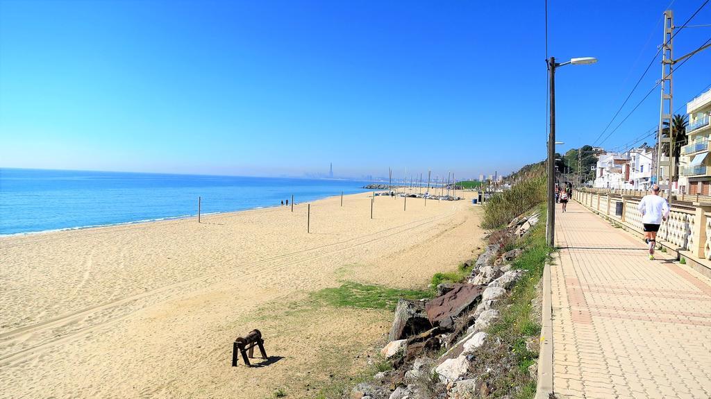 Helena Seaview & Beach-Apartment モンガット エクステリア 写真