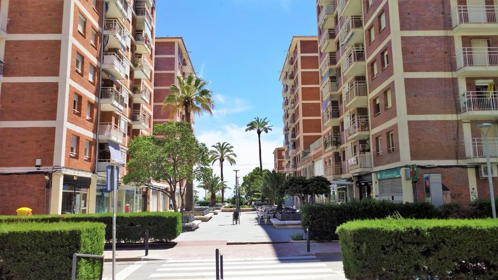 Helena Seaview & Beach-Apartment モンガット エクステリア 写真