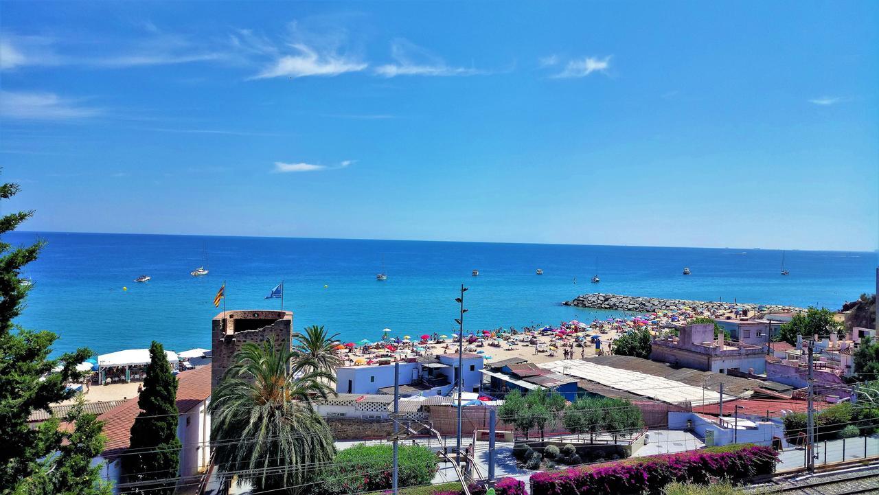 Helena Seaview & Beach-Apartment モンガット エクステリア 写真